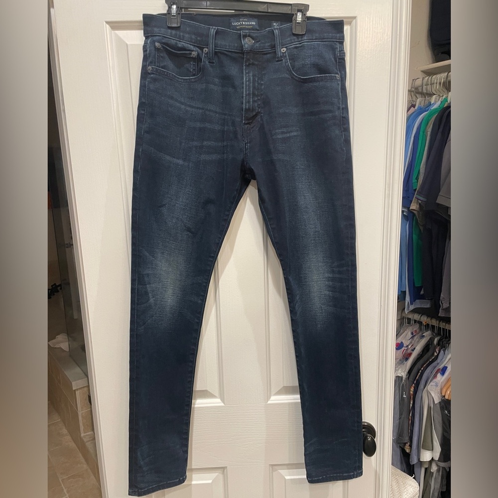 Lucky Brand Men's 105 Slim Taper Jeans in Oakcrest 33/32